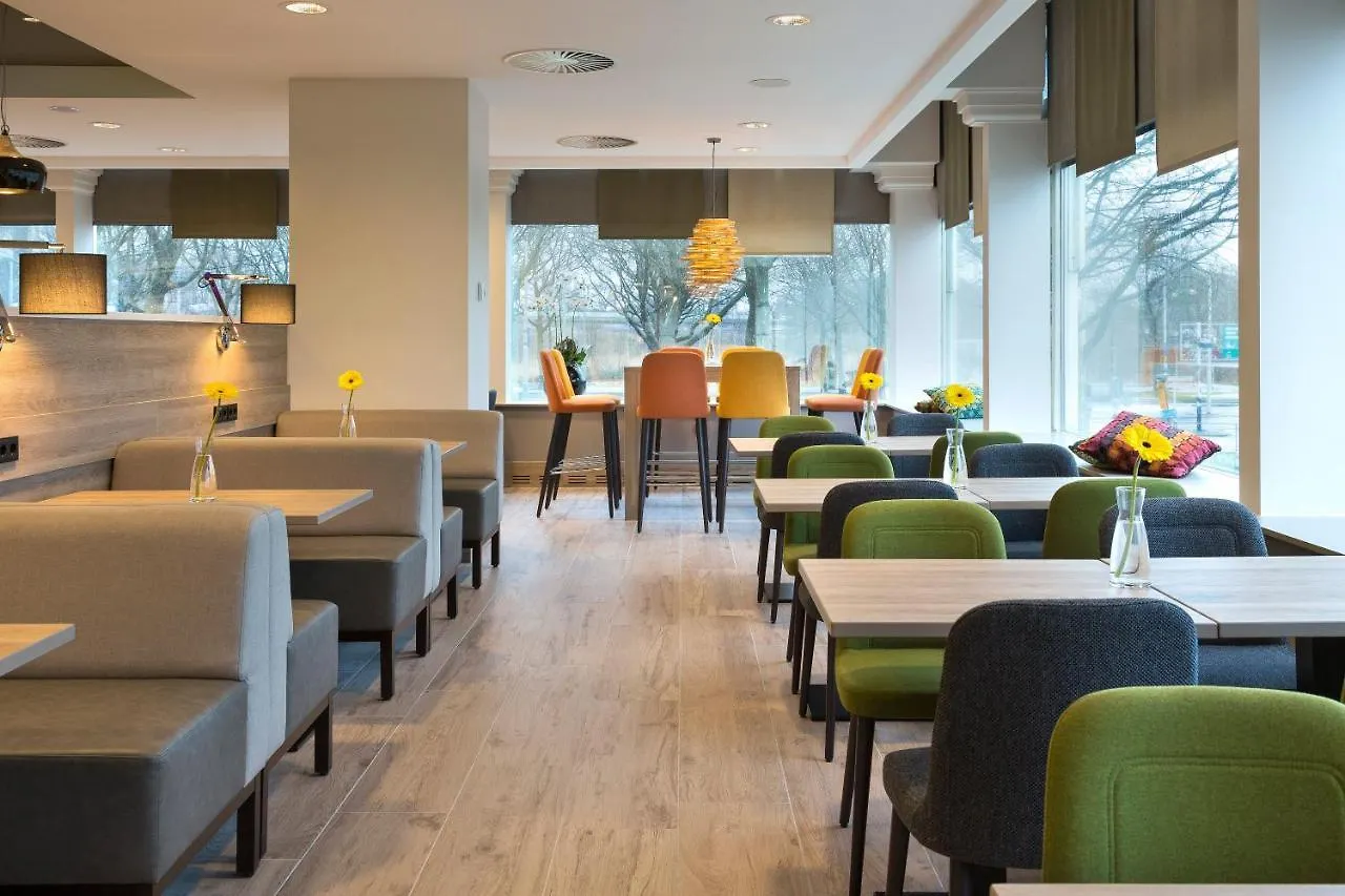 Holiday Inn Amsterdam Hotel