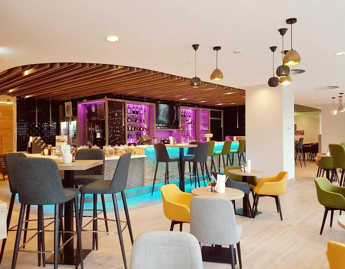 Holiday Inn Amsterdam 4*,